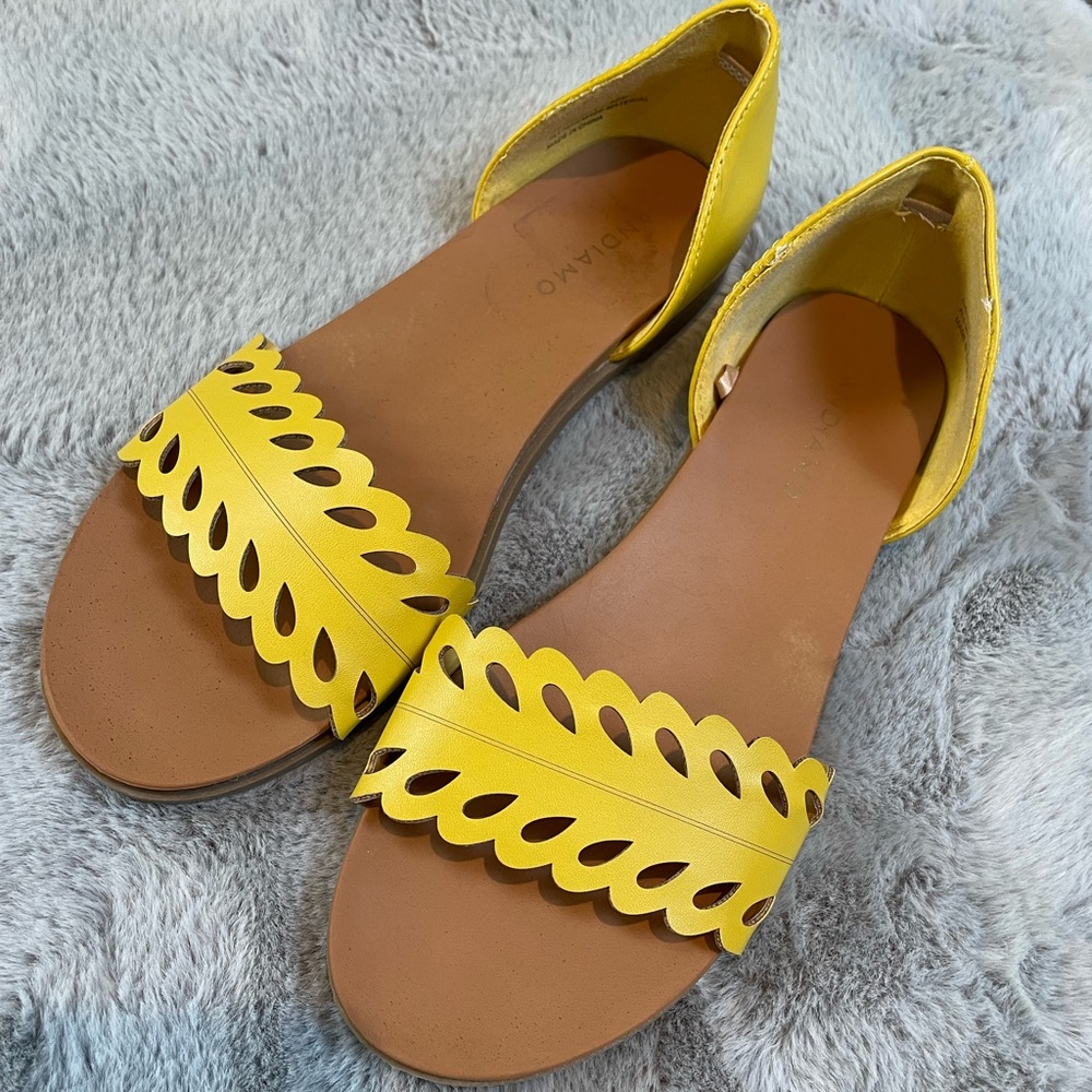 Andiamo yellow sandals